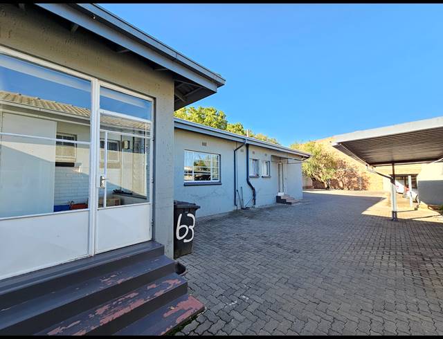 1,983M² BUSINESS FOR SALE IN NEW REDRUTH